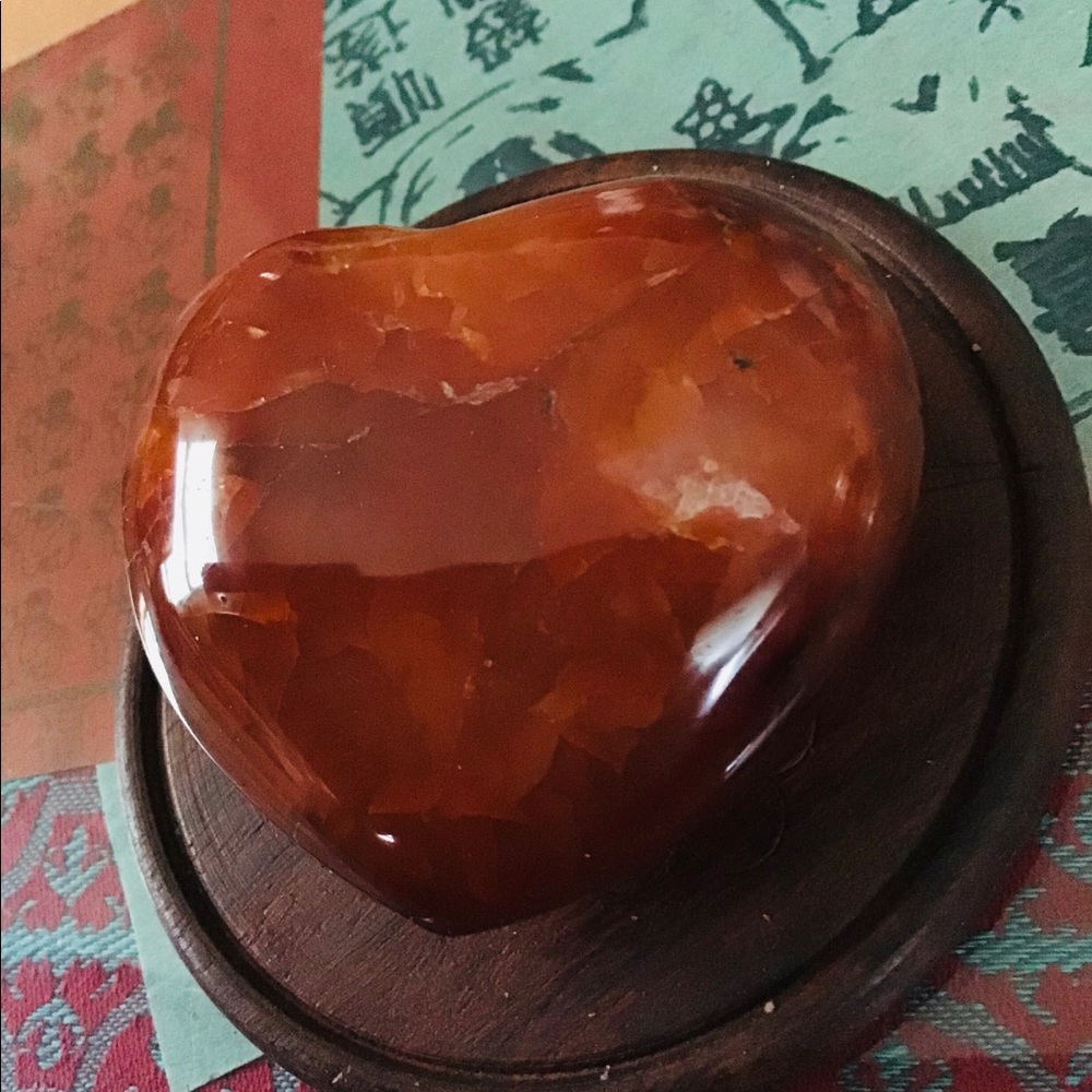 HEART SHAPED ~ CARNELIAN GEMSTONE - Picture 3 of 8